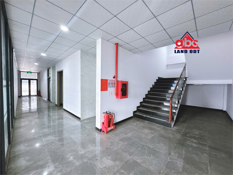  XT402 nhà xưởng sản xuất phù hợp linh hoạt ngành nghề, khuôn viên rộng bàn giao liền 