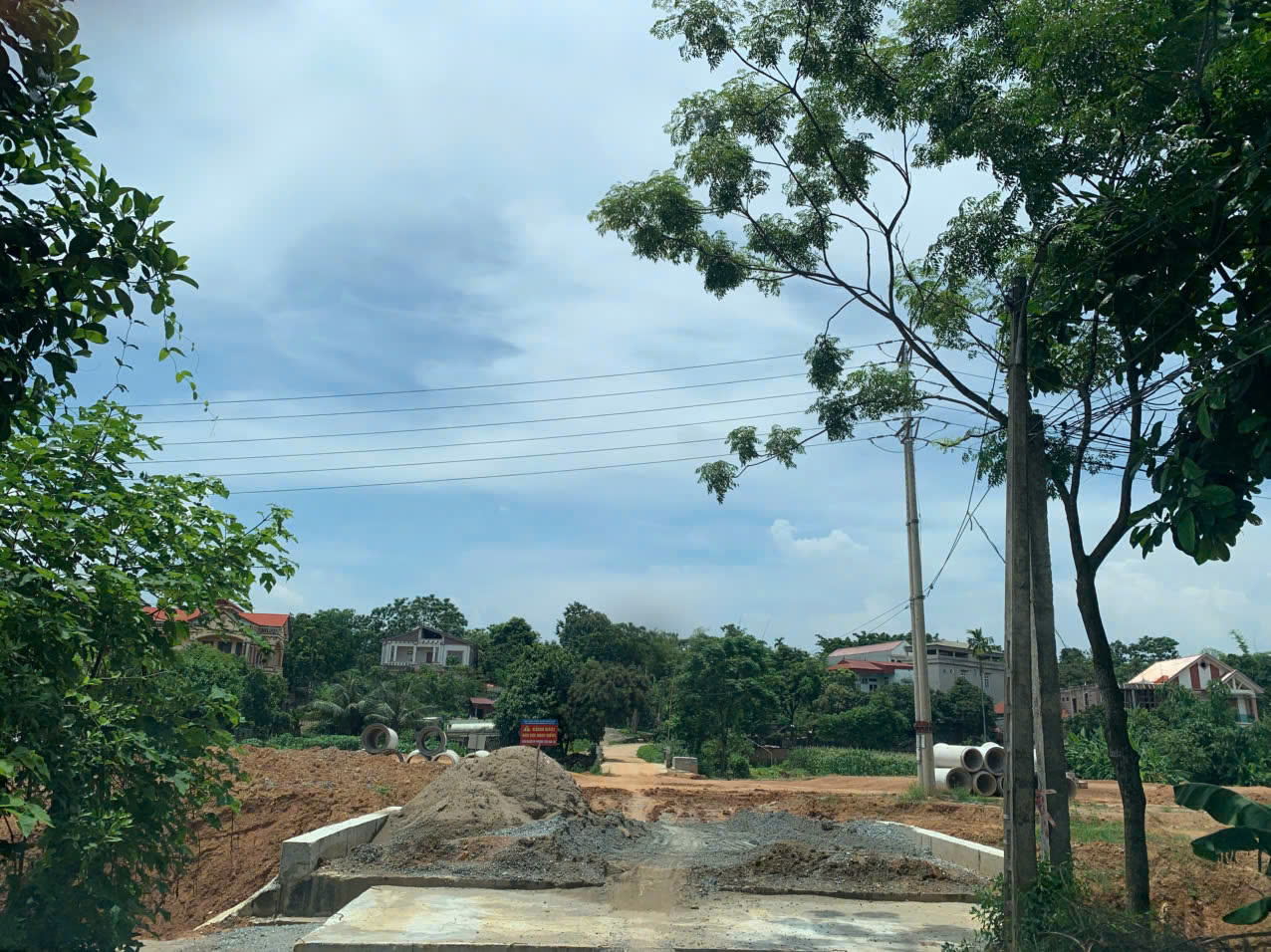  CHÍNH CHỦ CẦN BÁN GẤP LÔ ĐẤT CÓ VỊ TRÍ ĐẸP TẠI PHƯỜNG VÂN PHÚ - TP. VIỆT TRÌ - TỈNH PHÚ THỌ. 