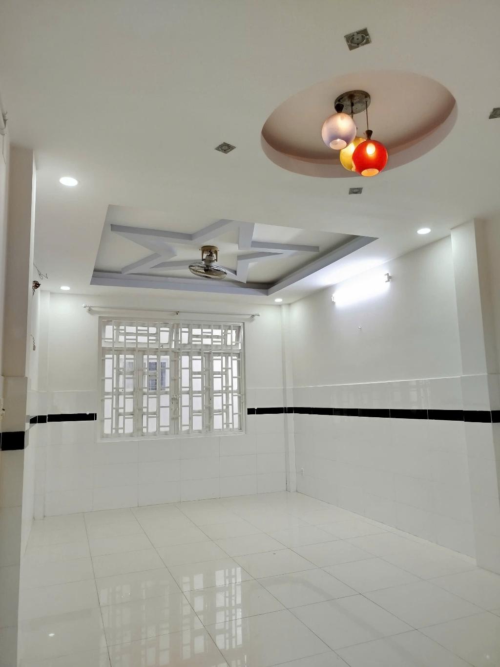  HẺM XE HƠI - BÌNH TÂN - GIÁP QUẬN 6 - 64M2 - NHÀ MỚI - 5PN - NHỈNH 5 TỈ 