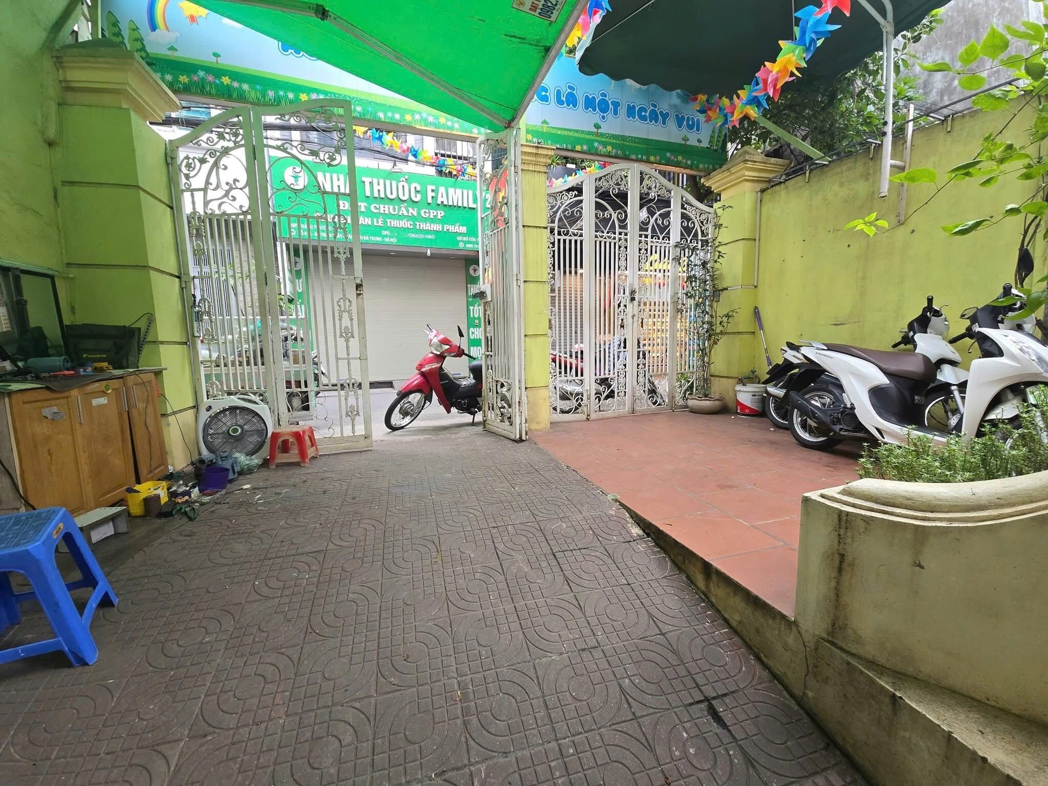  Cho thuê nhà Mặt Phố Đê Trần Khát Chân, 95 m2* 6 tầng-10 ngủ, 5 vệ sinh, Giá 32 triệu ctl 