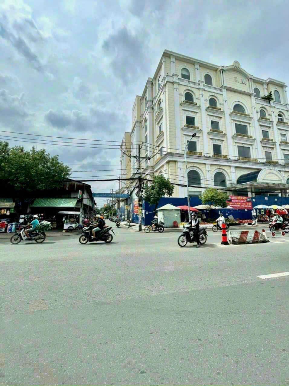  BÁN NHÀ 15 PHÒNG CHO THUÊ – NGUYỄN QUÝ YÊM, BÌNH TÂN – GIÁ CỰC TỐT! 