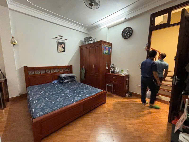  Bán GẤP nhà 61m giá 8.9 tỷ , Phố Cự Lộc,  Thanh Xuân, Hà Nội 