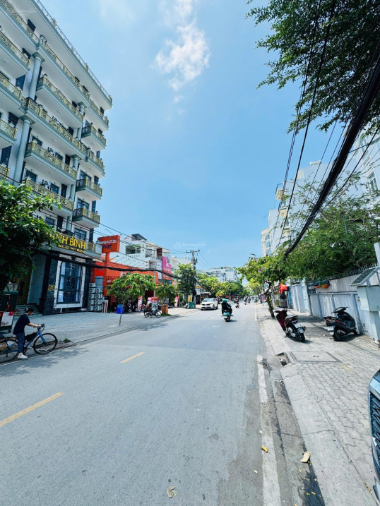  Bán Nhà Mặt Phố Lâm Văn Bền, P.Tân Quy, Quận 7 – 120m², Giá 26.3 Tỷ 