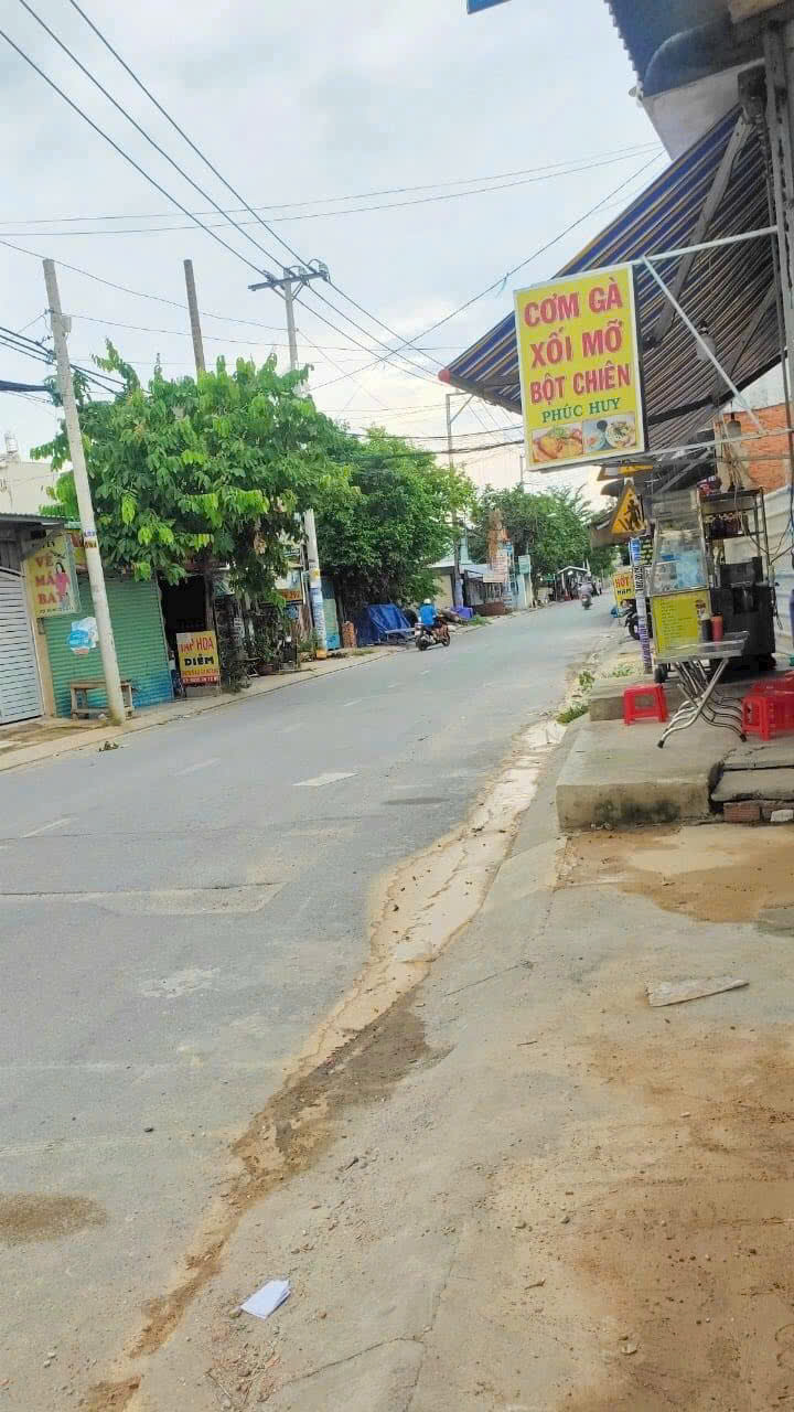  Biệt thự mặt tiền vừa ở vừa kinh doanh 350m2 trung tâm Q12. Giá nhỉnh 15 tỷ. 