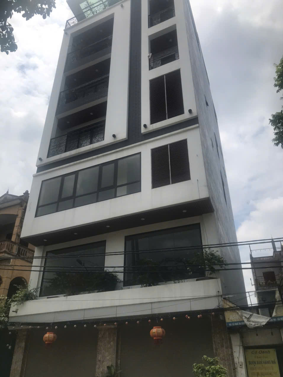  BAN NHÀ TRUNG TÂM HUYỆN , NGÕ NÔNG Ô TÔ ĐỖ CỬA 40m/ 5 TẦNG CHỈ 4 TỶ 