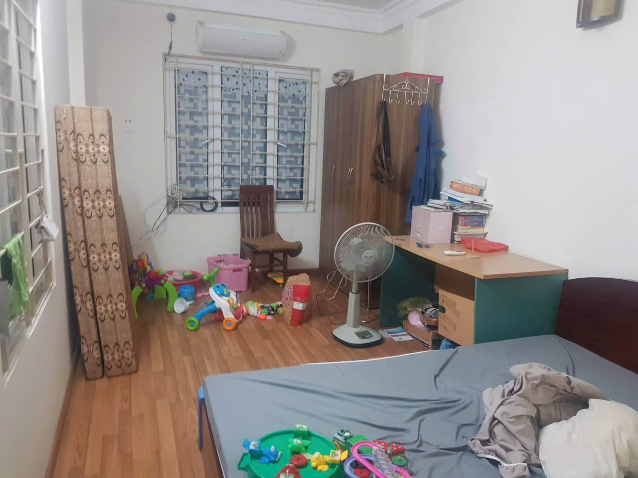  Cho thuê nhà nguyên căn cuối ngõ 27 Đại Cồ Việt, 25m2 x 4 tầng, 3 ngủ, 3 wc, 10 Triệu ở gđ 