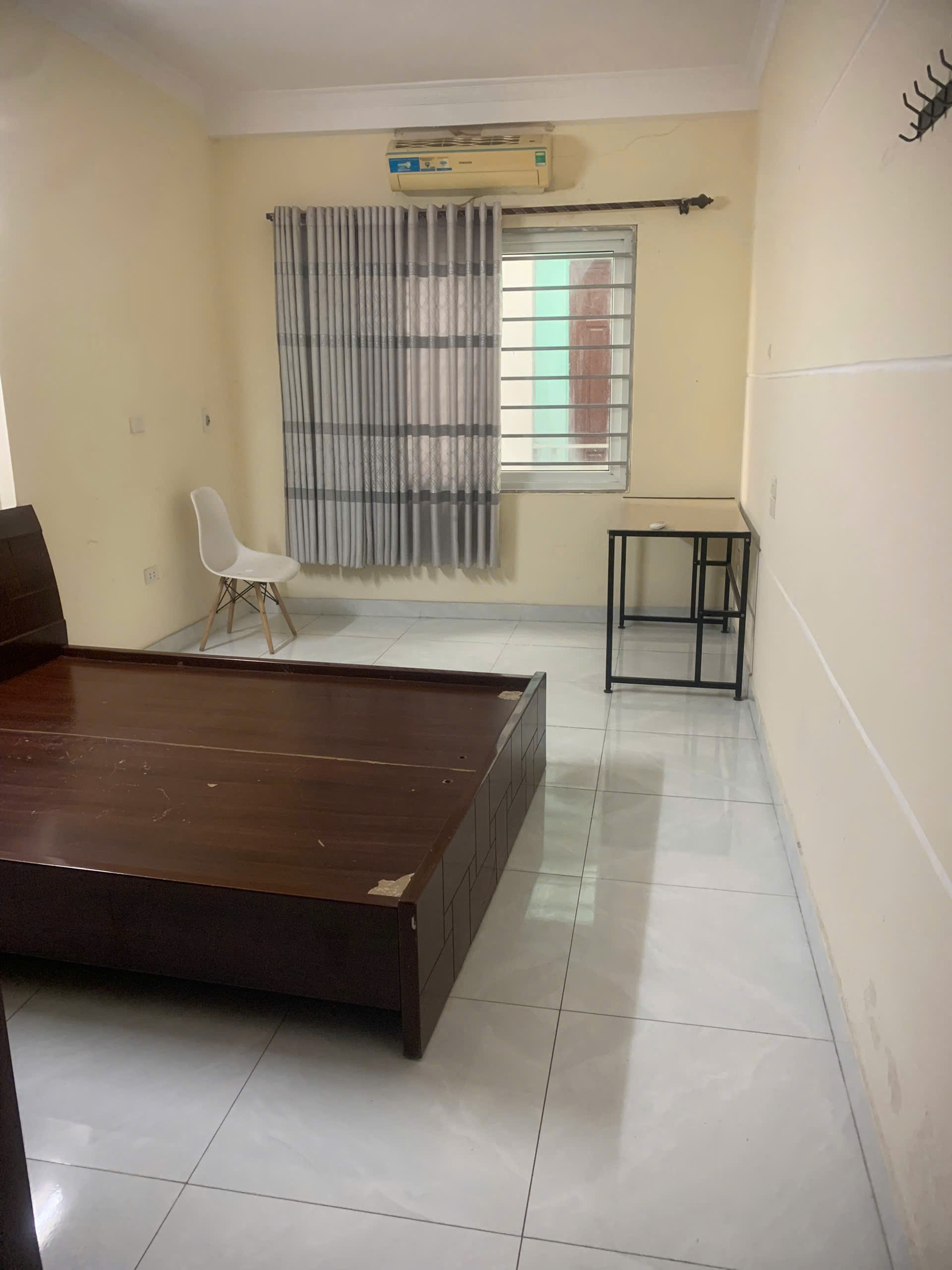  Cho thuê nhà nguyên căn ngõ 88 Giáp Nhị, 30m2 x 5 Tầng 3 ngủ 4 wc, 10 triệu 