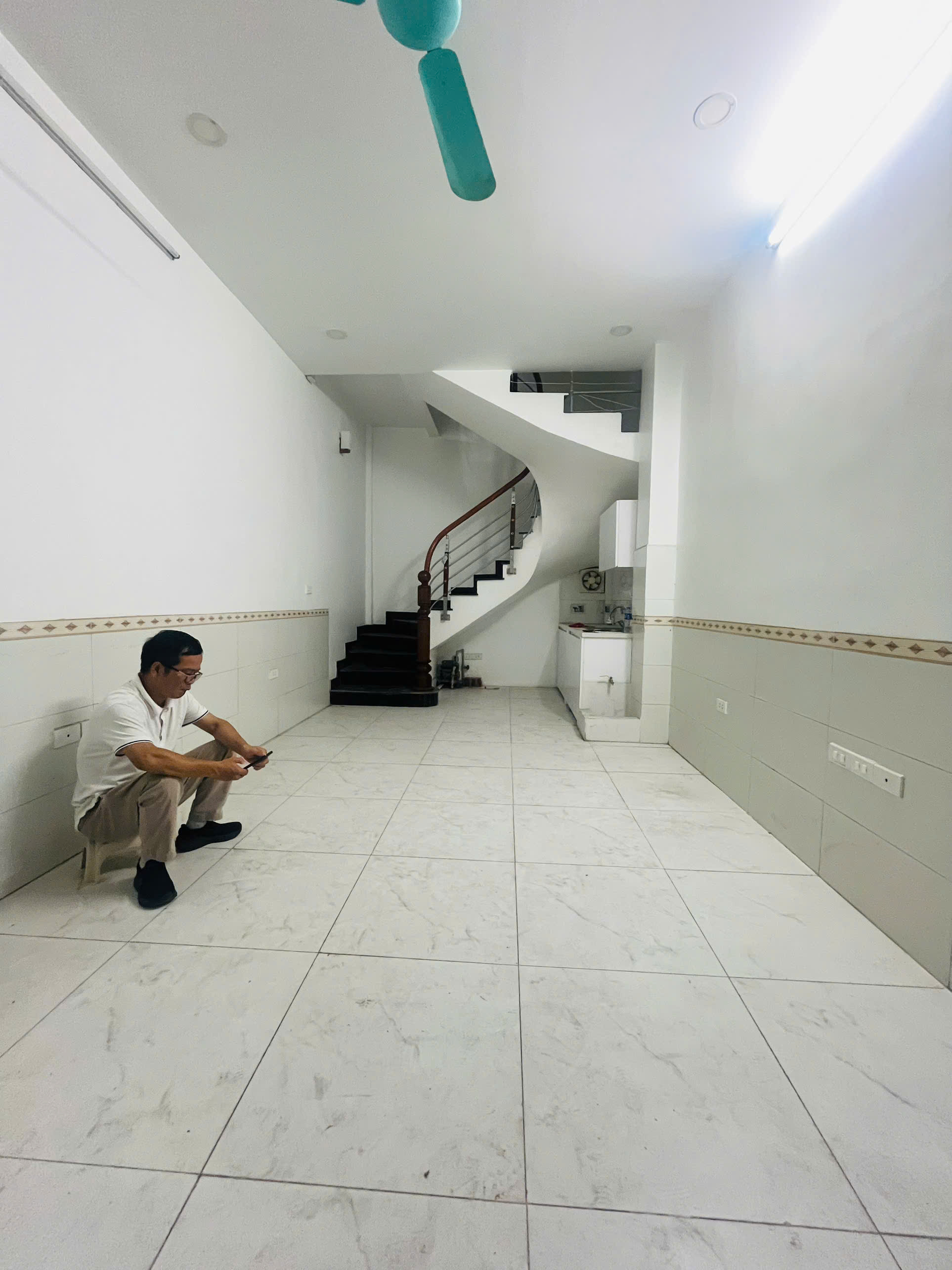  Cho thuê nhà nguyên căn 341 Phố Vọng, 30m2x4 tầng,2 ngủ khép kín, 9 Triệu 