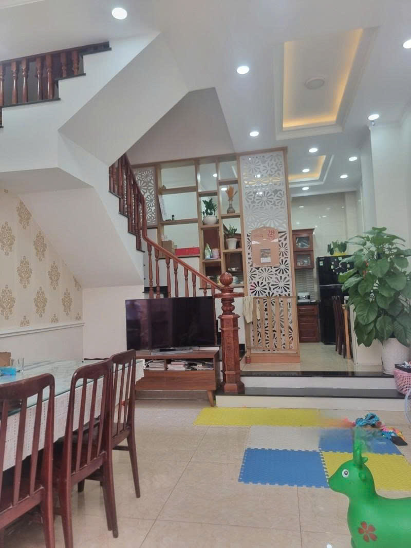  Bán nhà 4 tầng 50m2, Đặng Văn Bi, Trường Thọ, Thủ Đức - 7.4 tỷ 