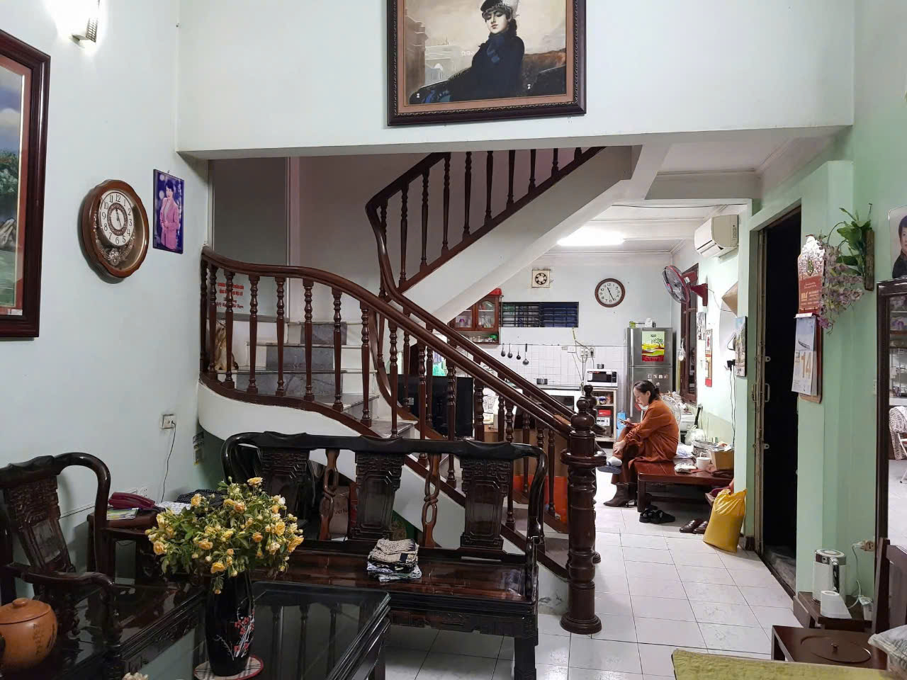  Bán GẤP nhà 53m giá 9.3 tỷ, PHỐ Thái Hà Đống Đa. Ô TÔ , KINH DOANH 