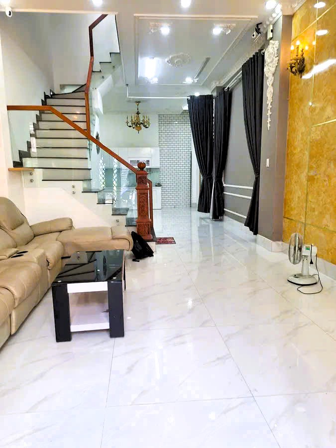  bán nhà Linh Đông gần Vành Đai 2, 4PN, hẻm xe hơi, nhà mới 90% 