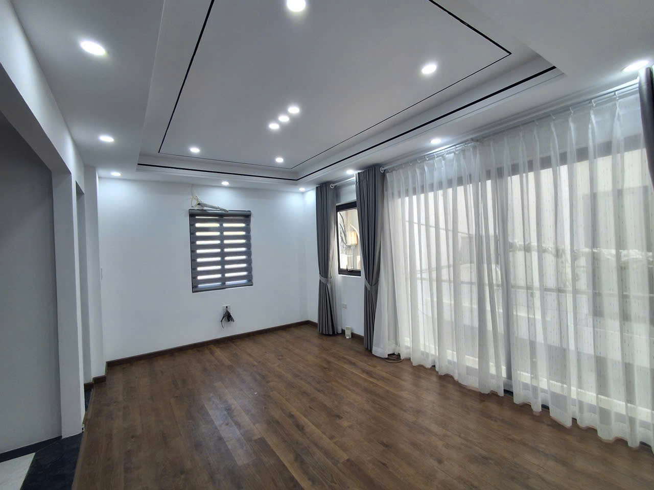  TĐC THANH AM - LÔ GÓC - NHÀ MỚI 6 TẦNG CÓ THANG MÁY ????
????Thanh Am  38/42m²  6T  6.9m MT  9.2 Tỷ 