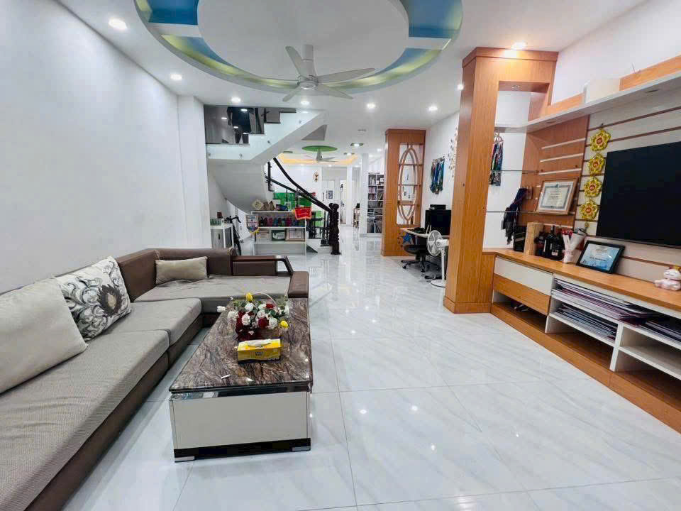  BÁN NHÀ ĐẸP KHU BÀN CỜ – HOÀNG VĂN THỤ, P.7, VŨNG TÀU 
