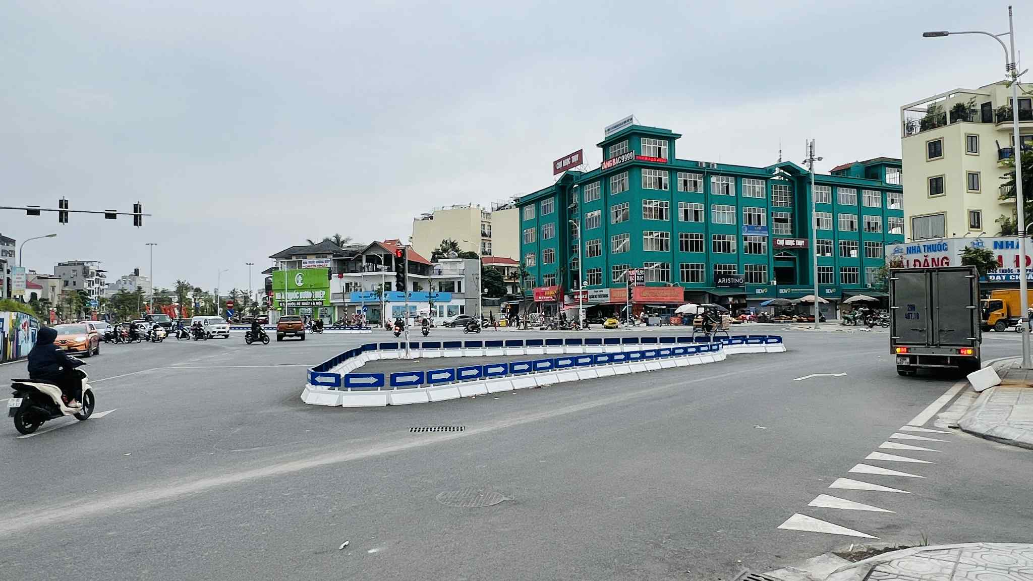  bán nhà Ngọc Thuỵ, 160m, mặt tiền 7m, ôtô tránh, cạnh chợ Ngọc Thuỵ, gần đường Hồng Tiến kéo dài 