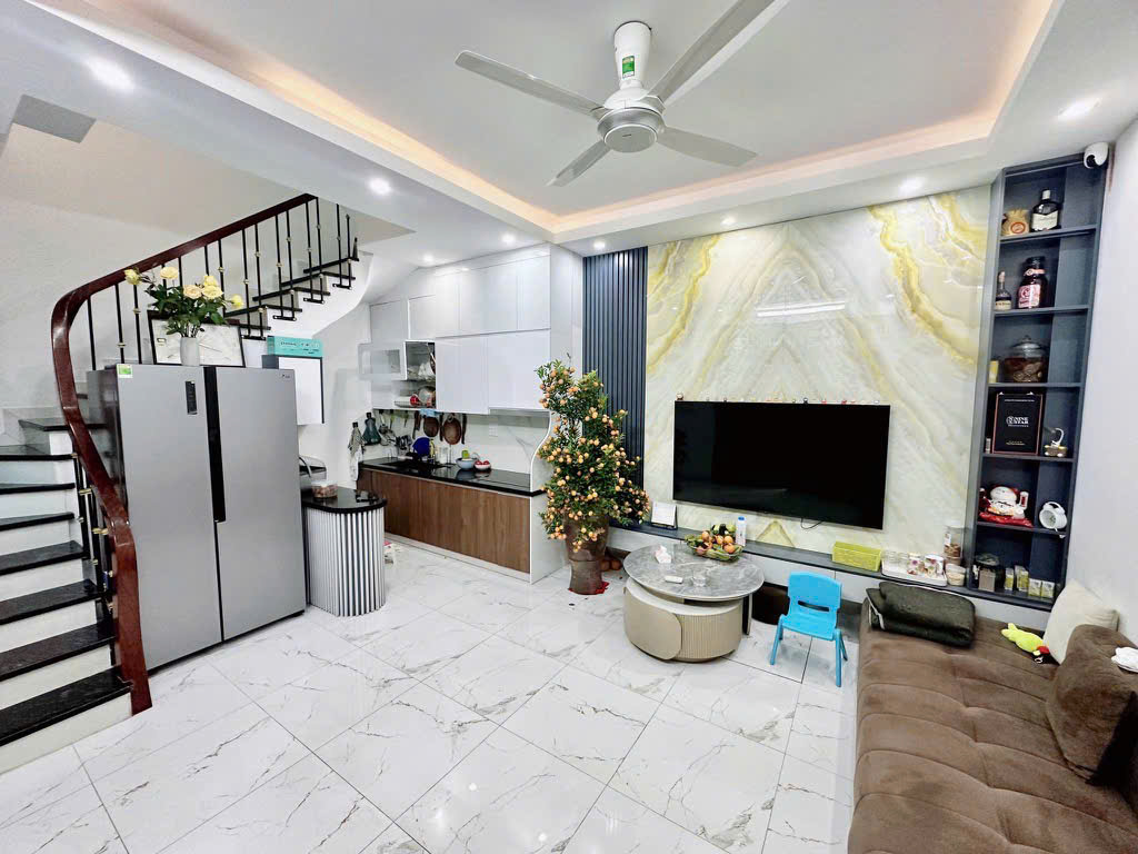  NHÀ YÊN PHỤ NHỎ – 25m² x 5 TẦNG – 10m RA PHỐ – GIÁ 7.5 TỶ 