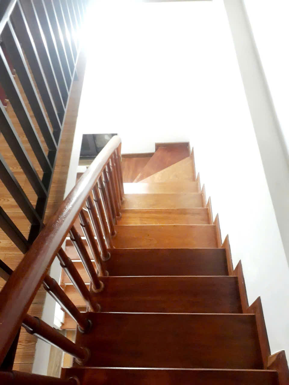  nhà RẺ CÓ 102 PHỐ Tam Khương, Đống Đa, Hà Nội, 56m2 giá 10.5 tỷ Ô TÔ KINH DOANH. 