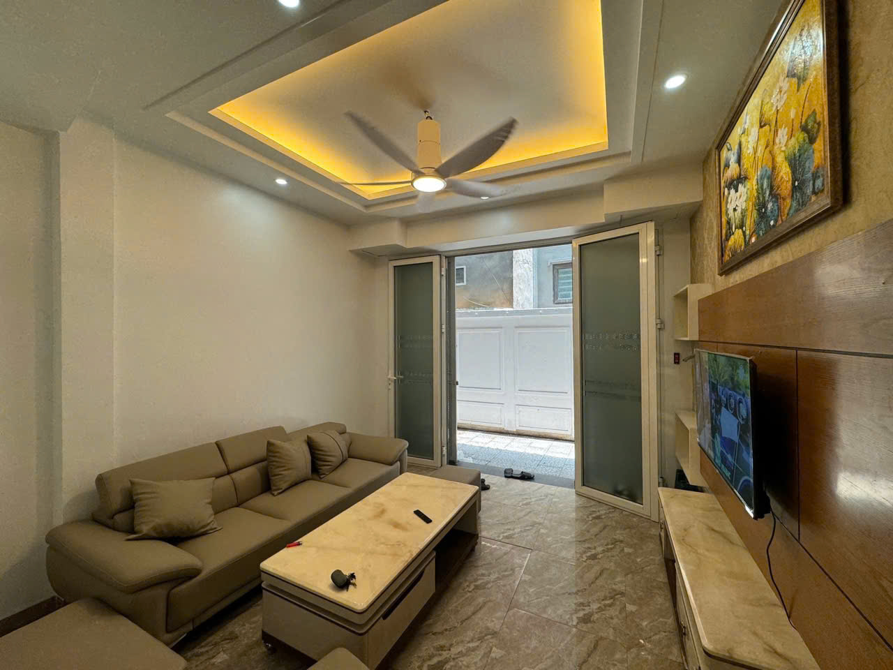  ???? NGỌC THỤY - NHÀ ĐẸP 4 TẦNG - NỞ HẬU - DÂN TRÍ CAO - GIÁ CHỐT CỰC TỐT ????
???? Diện tích 43m²  4 tầng  4 ngủ rộng  7.1 tỷ – Long Biên 