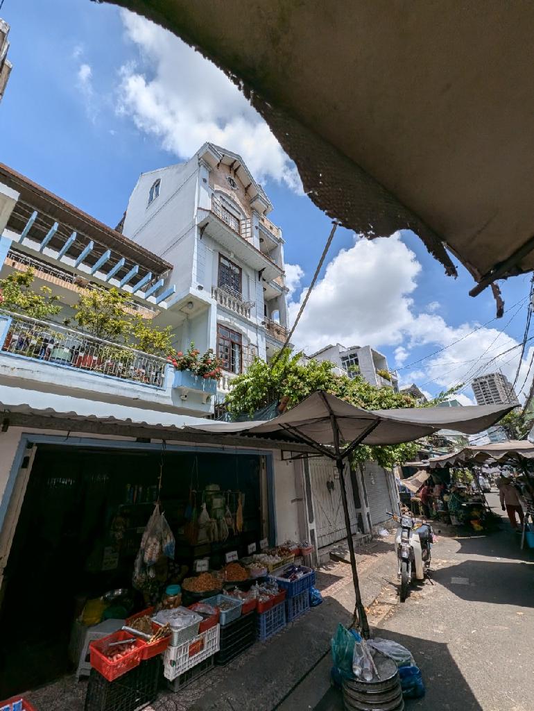  HOT, HÀNG HIẾM, CẦN BÁN GẤP HXH TRẦN VĂN THÀNH [P8, Q8] DT: 93.1M2(6.2 X15M) 4T,7PN,7WC CHỈ 12 TỶ 