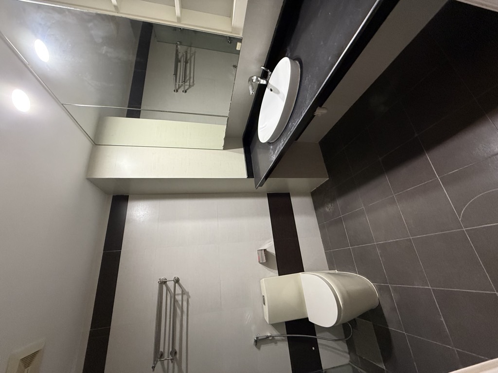  Bán nhà Láng Hạ, Ba Đình, ngõ thông ô tô tránh, 65m2, 5 tầng, chỉ 24 tỷ 