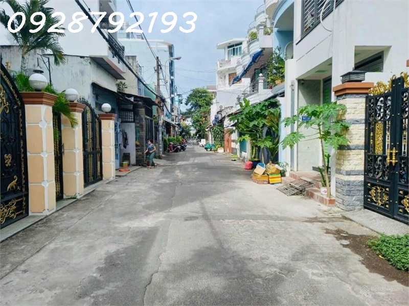  BÁN NHÀ HXH Phú Thọ Hòa - Tân Phú Giá Chỉ 6 Tỷ - 61m², SHR, vị trí vàng 