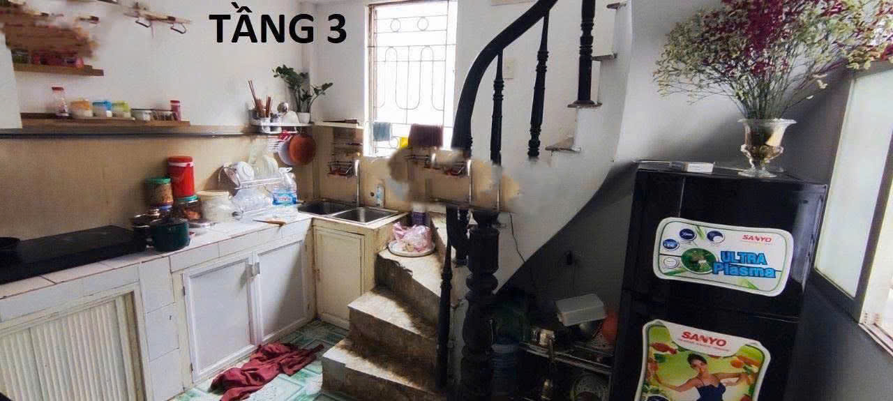 Cho thuê nhà nguyên căn ngõ 114 Thổ quan, 30m x 5 Tầng 3 ngủ (setup dc 4pn), 3 wc, 8,5 triệu 