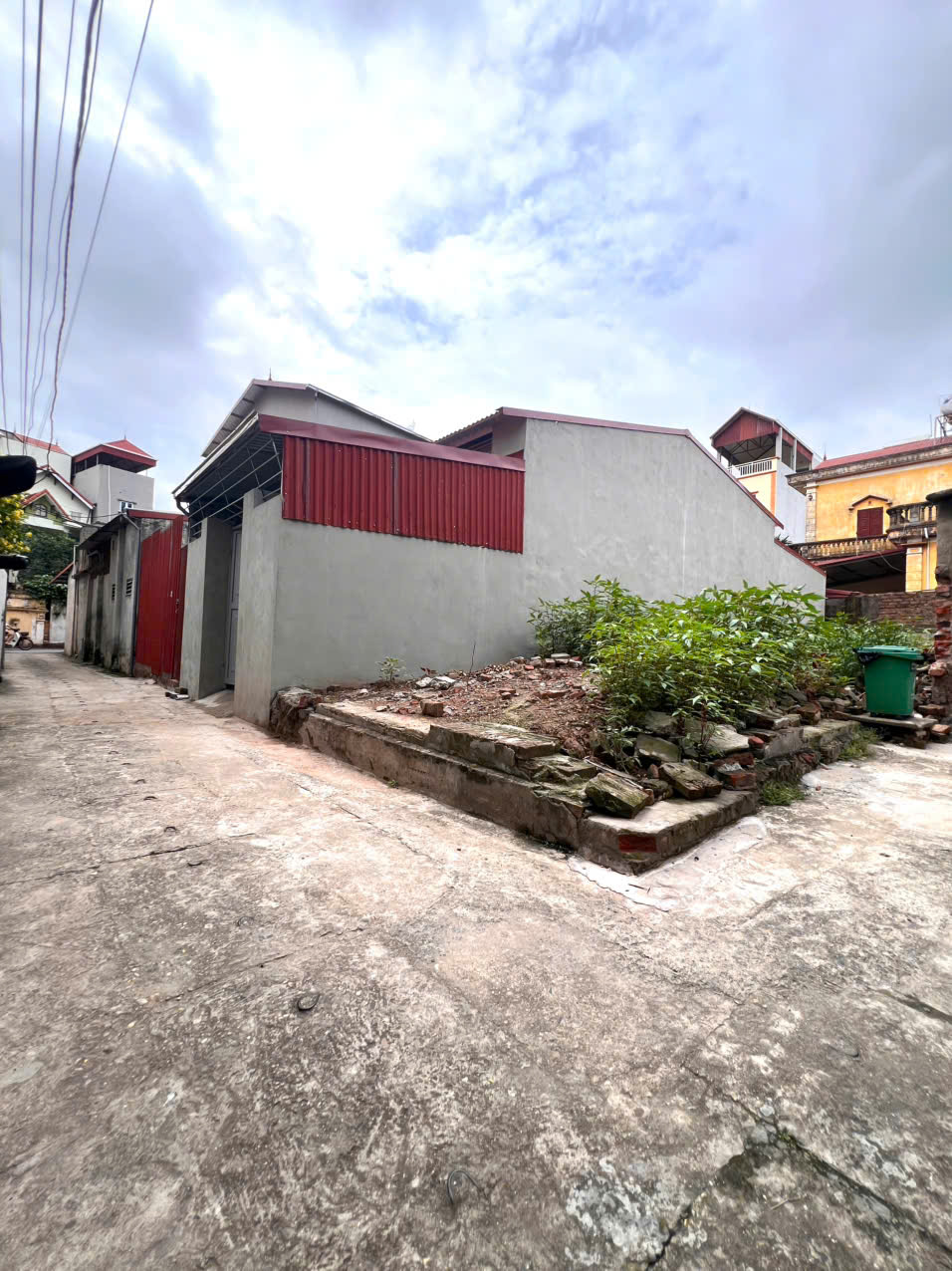  Bán 55m lô góc tại Hoài Đức, oto cách 20m gần chợ, khu đô thị, giá đầu tư. 