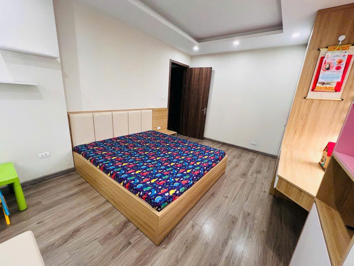  ????????Căn Góc Chung cư 15B Đông Quan, Cầu Giấy 95m 3PN, Mới đẹp, 7.35 tỷ 