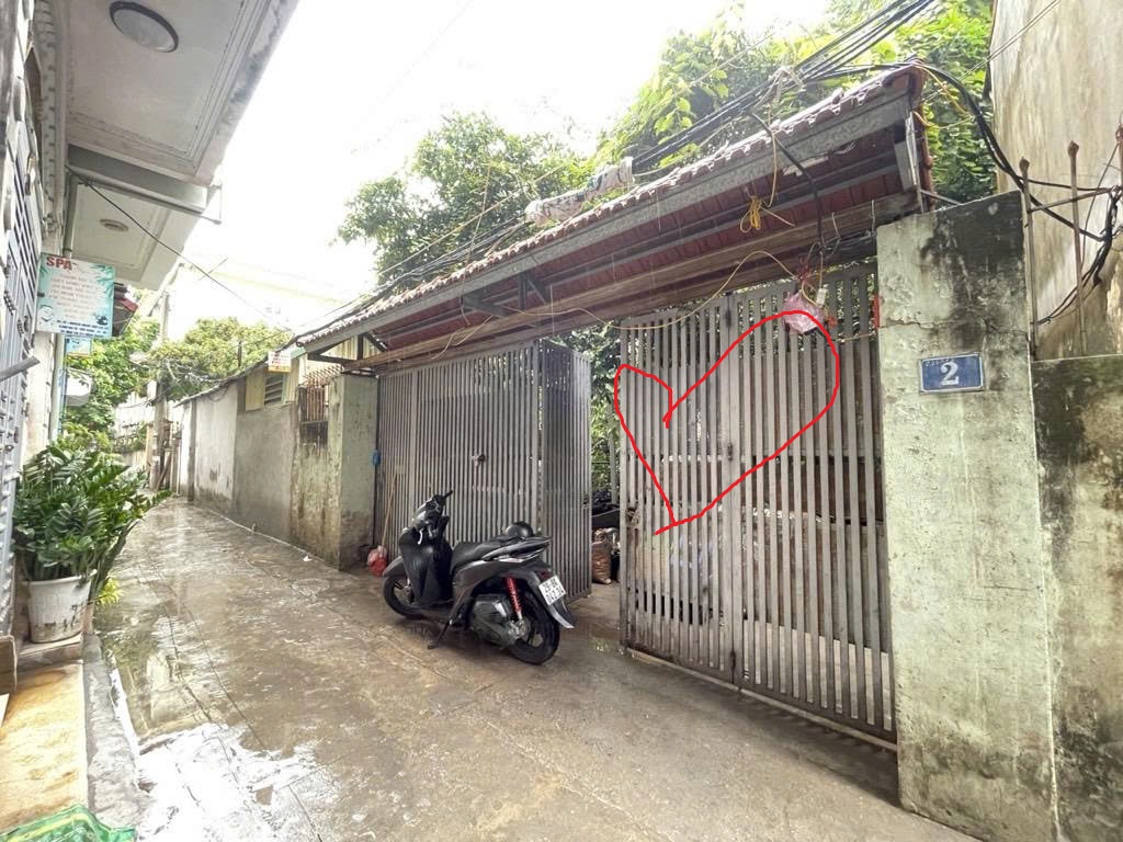  NGÔ GIA TỰ,LONG BIÊN 29 tỷ 300m MẶT TIỀN 15m Ô TÔ 7 CHỖ ĐỖ CỬA 