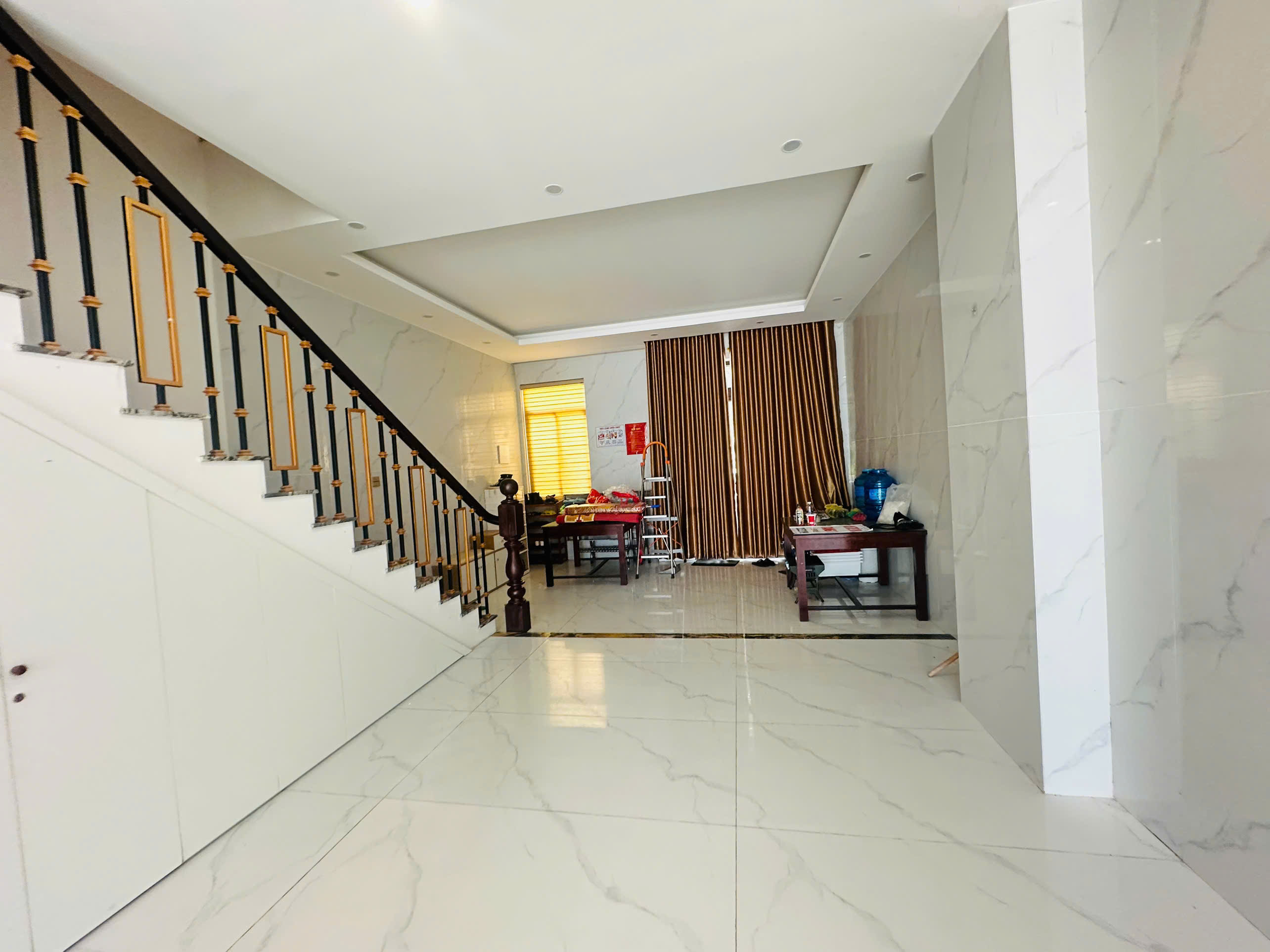  ???? CHO THUÊ NHÀ 4 TẦNG MẶT TIỀN KĐT ECOGARDEN – TP HUẾ 