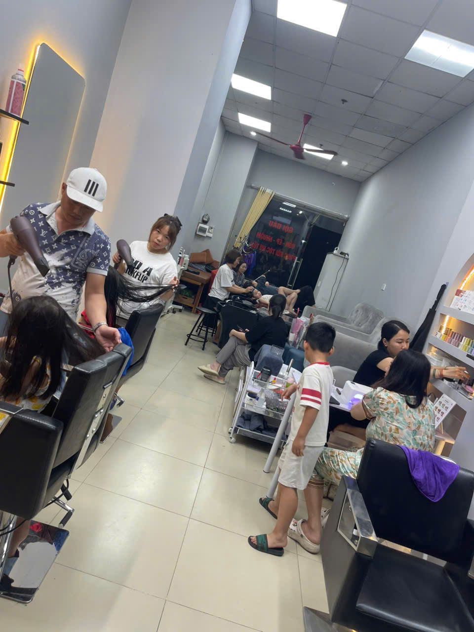  Sang nhượng salon mới khai trương tại Chung cư vinaconex3 Cương Kiên 