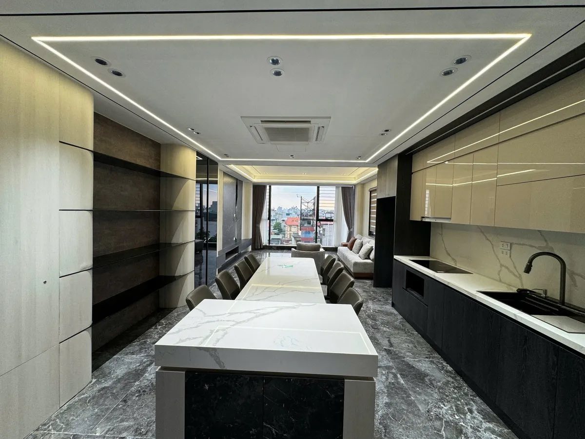  Bán Gấp Nhà Phố Trạm 55m2 7 Tầng Thang Máy, Gara Ô Tô, Full Nội Thất, Cạnh Aeon 16.x Tỷ 