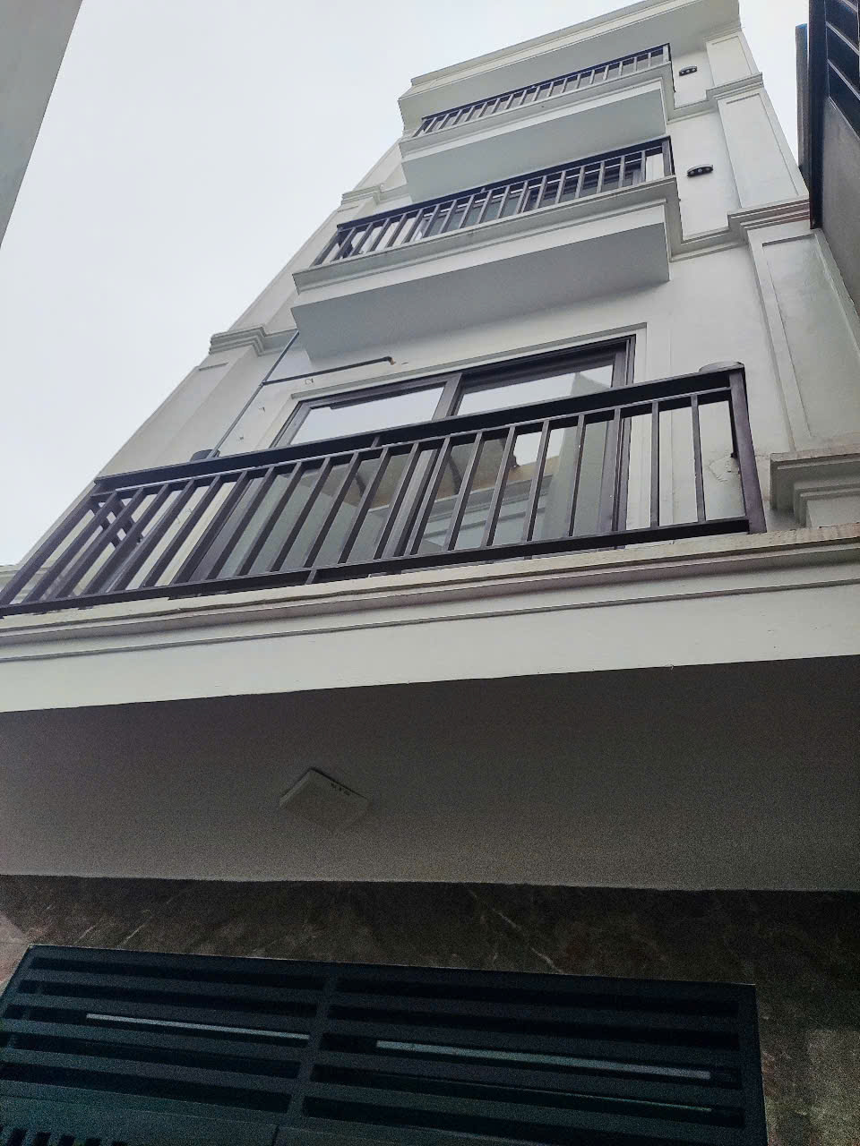  NHÀ LIÊN NINH THOÁNG SÁNG – 4 TẦNG MỚI ĐẸP – NGÕ THÔNG – GẦN TRƯỜNG HỌC,GIÁ 4,5 TỶ 