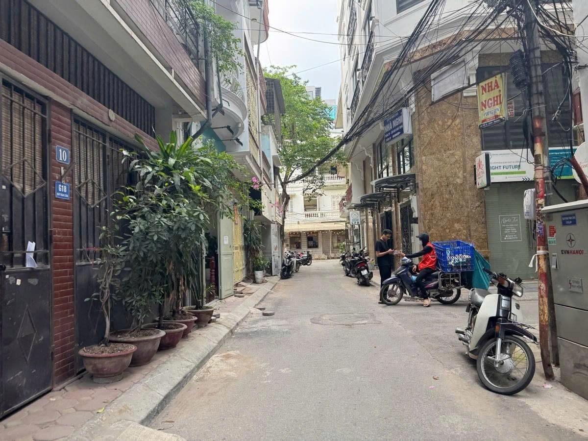  PHÂN LÔ PHỐ NGUYÊN HỒNG, ĐỐNG ĐA - VỊ TRÍ ĐẸP - Ô TÔ TRÁNH - MT RỘNG 