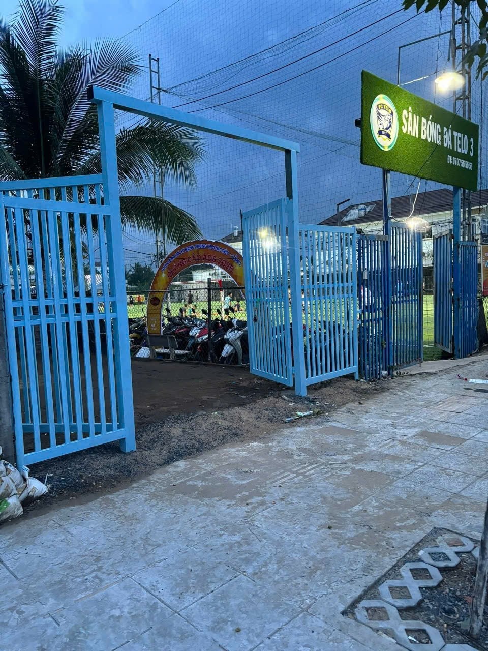  49. Mặt bằng 8 triệu Hoàng Quốc Việt 