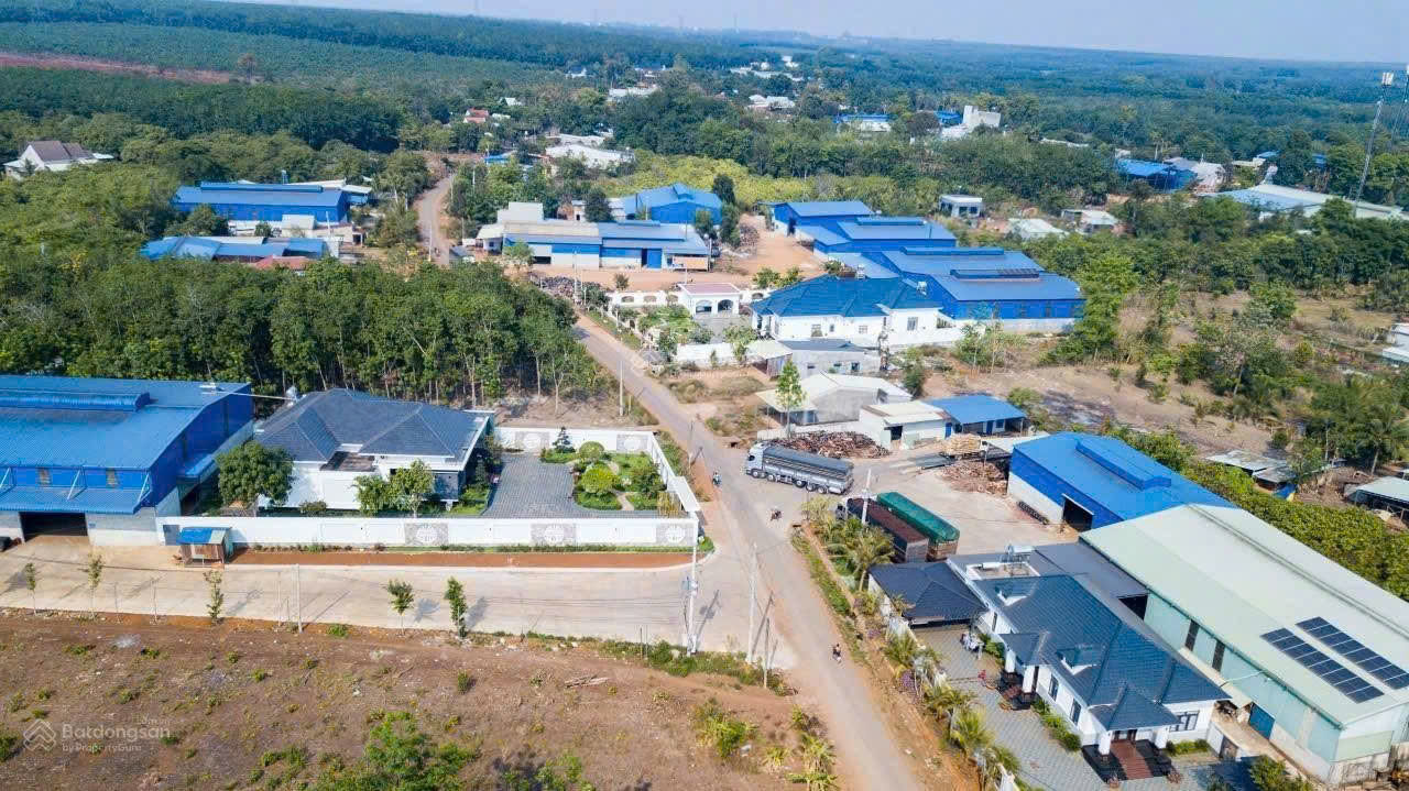  400TR sở hữu lô đất thổ cư 400m² ngay KCN 2.000ha, đường 8m 