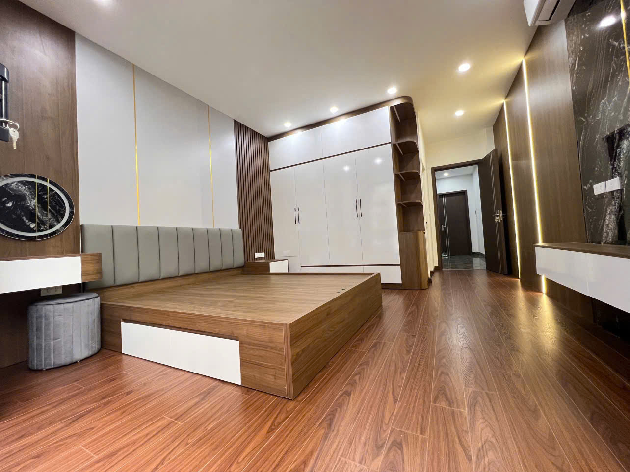  PHÂN LÔ LÊ VĂN THIÊM – Ô TÔ VÀO NHÀ – 2 THOÁNG TRƯỚC SAU – 60M, 5 TẦNG CHỈ 18.3 TỶ lh 0975124520 