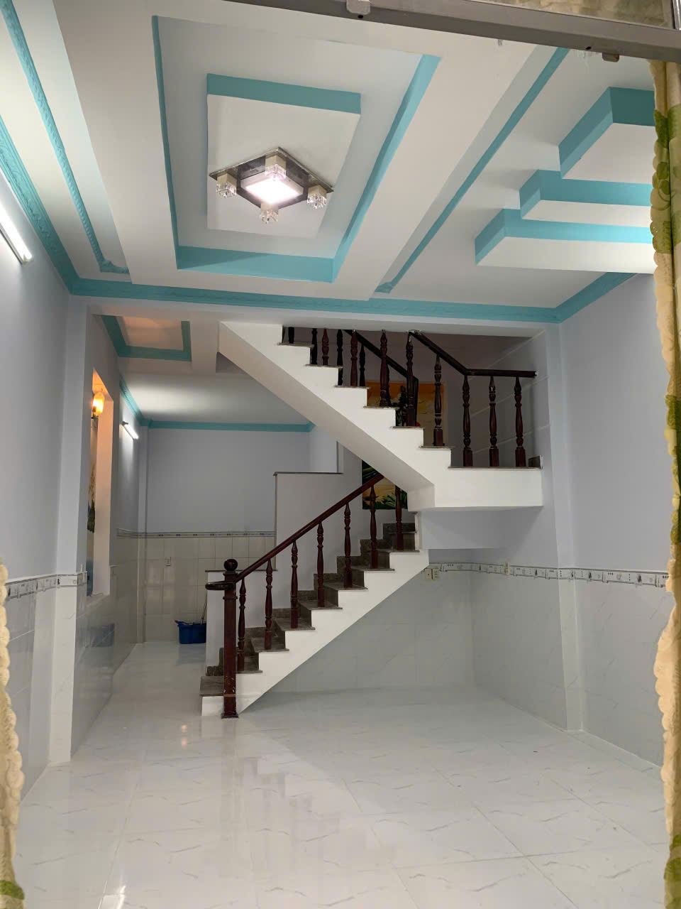  Bán nhà 2 Tầng Tân Đông Hiệp TPHCM,SHR đường xe hơi,giá cực rẻ 