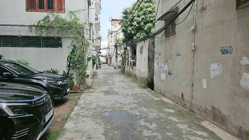 HIẾM THƯỢNG THANH,LONG BIÊN 5tỷ 40m LÔ GÓC MẶT TIỀN 5m Ô TÔ ĐỖ CỬA 