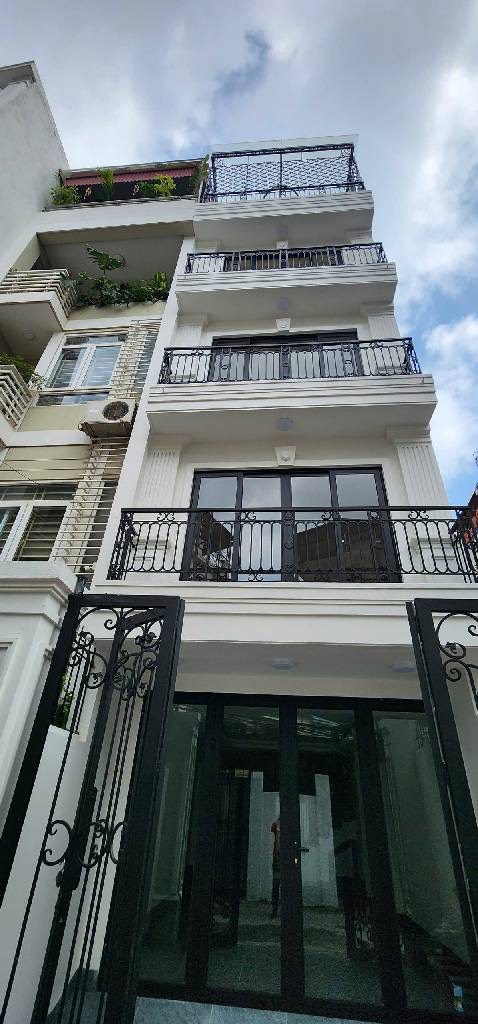  SIÊU ĐẸP - 6 TẦNG THANG MÁY - OTO ĐỖ TẬN CỔNG - NỘI THẤT CƠ BẢN - KHÁCH MUA Ở NGAY. 