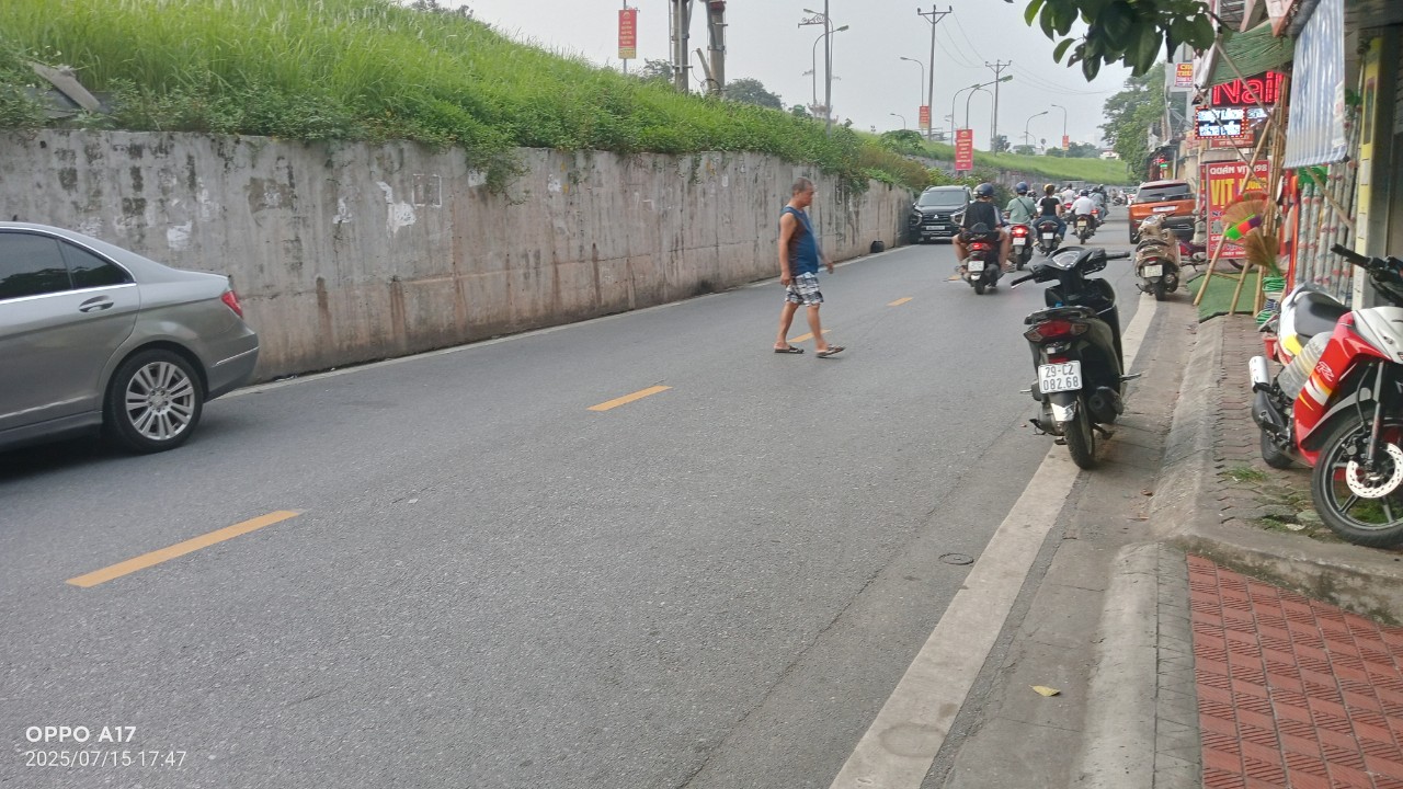  Bán đất đẹp trung tâm chợ Ngọc Thụy, Long Biên - Vị trí vàng kinh doanh, ô tô tránh - Giá 34 tỷ+

Diện tích: 138m²

Mặt tiền: 5.7m 