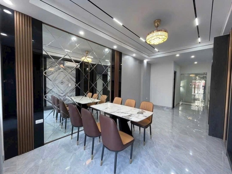  BÁN NHÀ SIÊU ĐẸP – LONG BIÊN  HIẾM – ĐẸP – ĐẲNG CẤP 