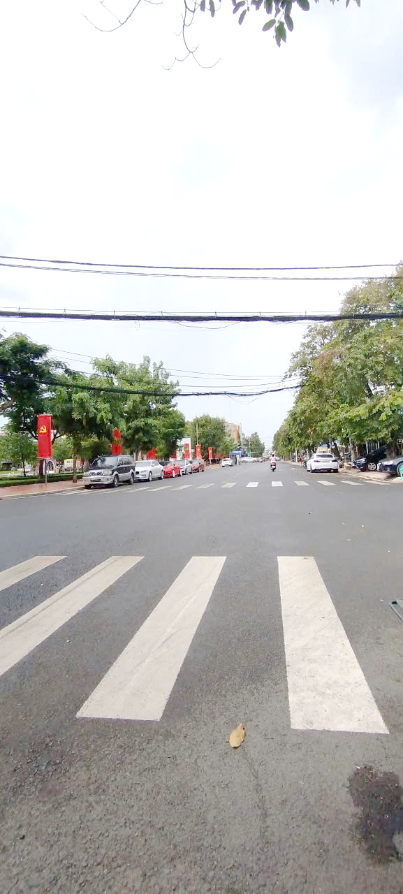  Nhà 4 tầng khu Cao Lỗ - Tạ Quang Bửu P4 Q8 