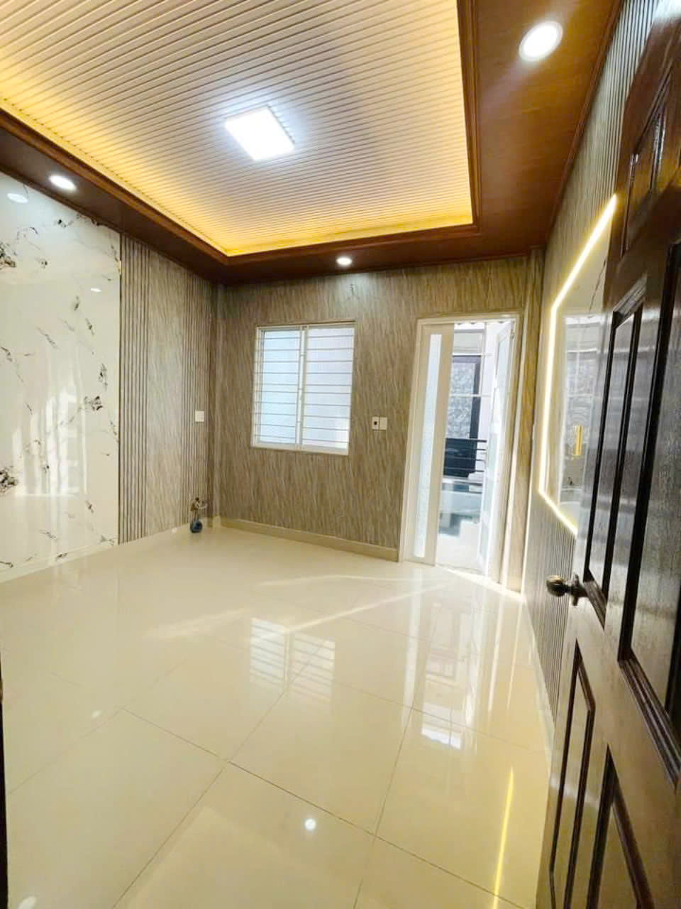  Nhà 3.57*15m/nở hậu Nguyễn Thị Tần P1Q8 
