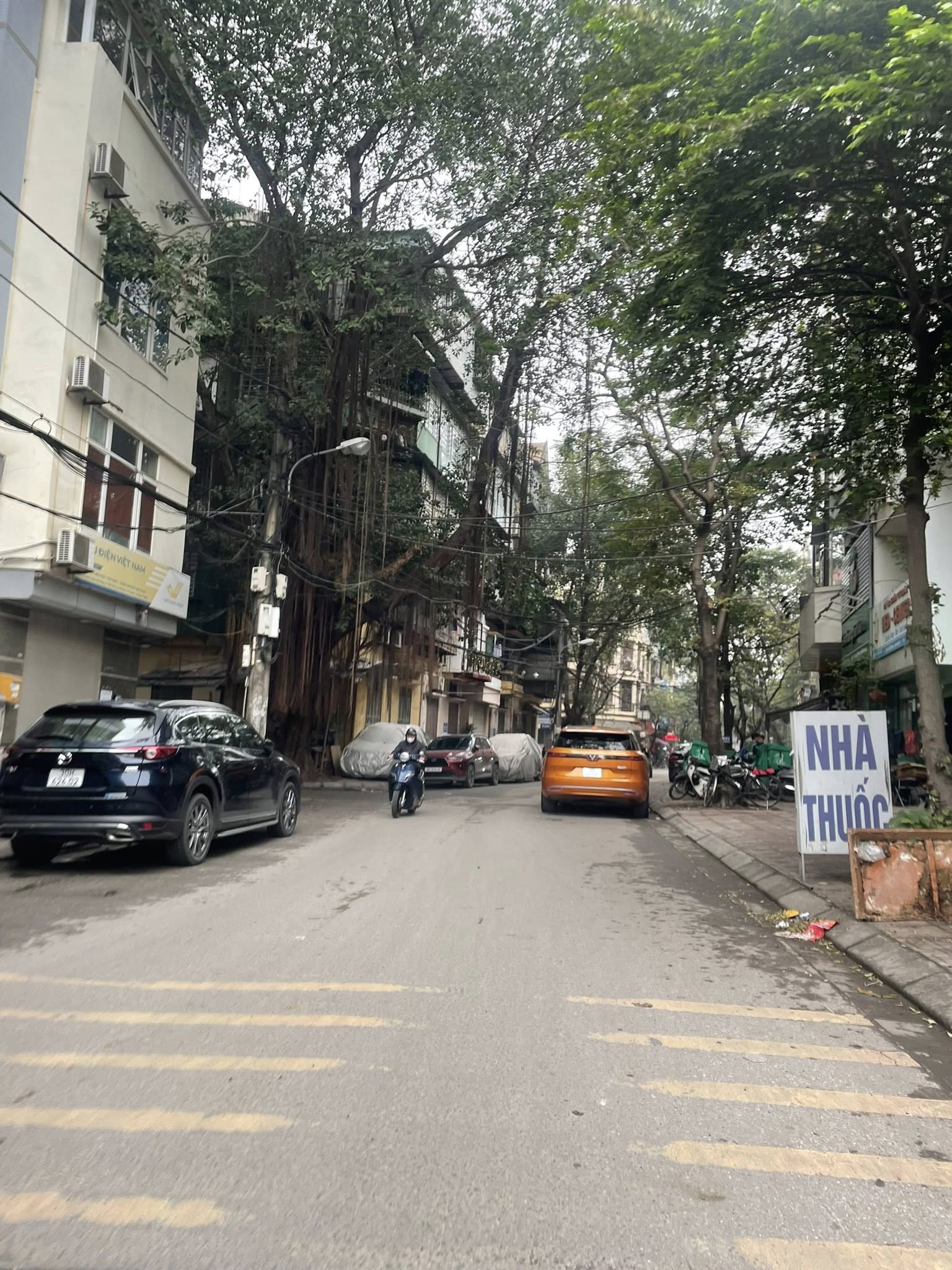  Bán nhà Đội Cấn – Ô tô đỗ cửa, an sinh đỉnh, 71m chỉ 12.9 tỷ 
