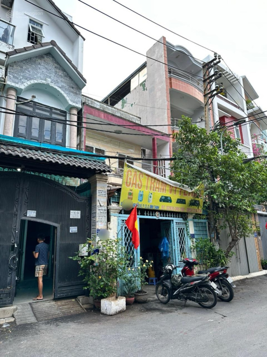  Bán gấp -Hẻm 10m- Nguyễn Xí, BT - 100m2 ( 5x20 ) - 2 tầng -3 PN - Tiện xây mới - VPCT- CHDV 