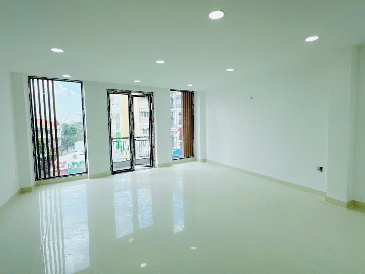  Bán Tòa nhà 7 Tầng - Mặt tiền Bình Quới - nối Xô Viết Nghệ Tĩnh, 6x12,5m 6 PN, 25,5 tỷ. 