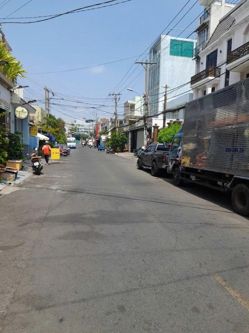  Bán nhà mặt tiền Trần Triệu Luật - Lý Thường Kiệt, 4,1x17,5m, 3 Tầng - 4 PN, chào 15,8 tỷ. 