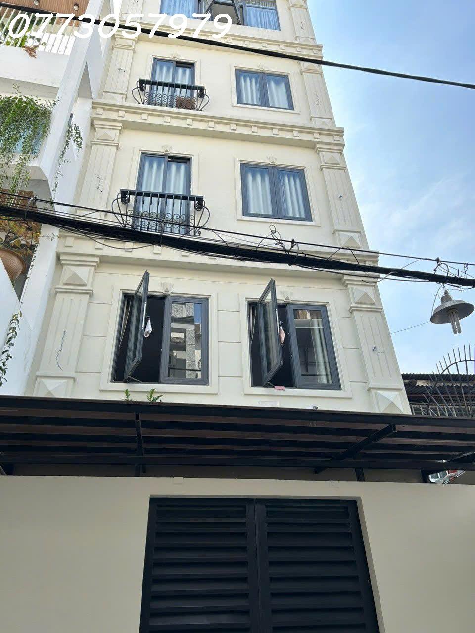  BÁN TÒA CHDV NGUYỄN TRỌNG TUYỂN, P8, PHÚ NHUẬN. 6X20M DOANH THU 130TR, GIÁ 23TỶ5 
