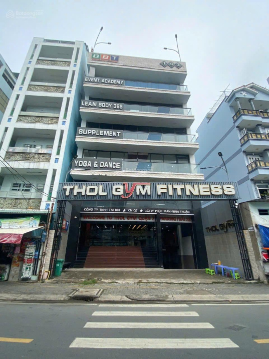  Hạ 10tỷ! Bán CHDV HXH Hoàng Văn Thụ KC 6 tầng thang máy 16 phòng. Thu nhập 1tỷ/năm. Giá 14 tỷ chốt 
