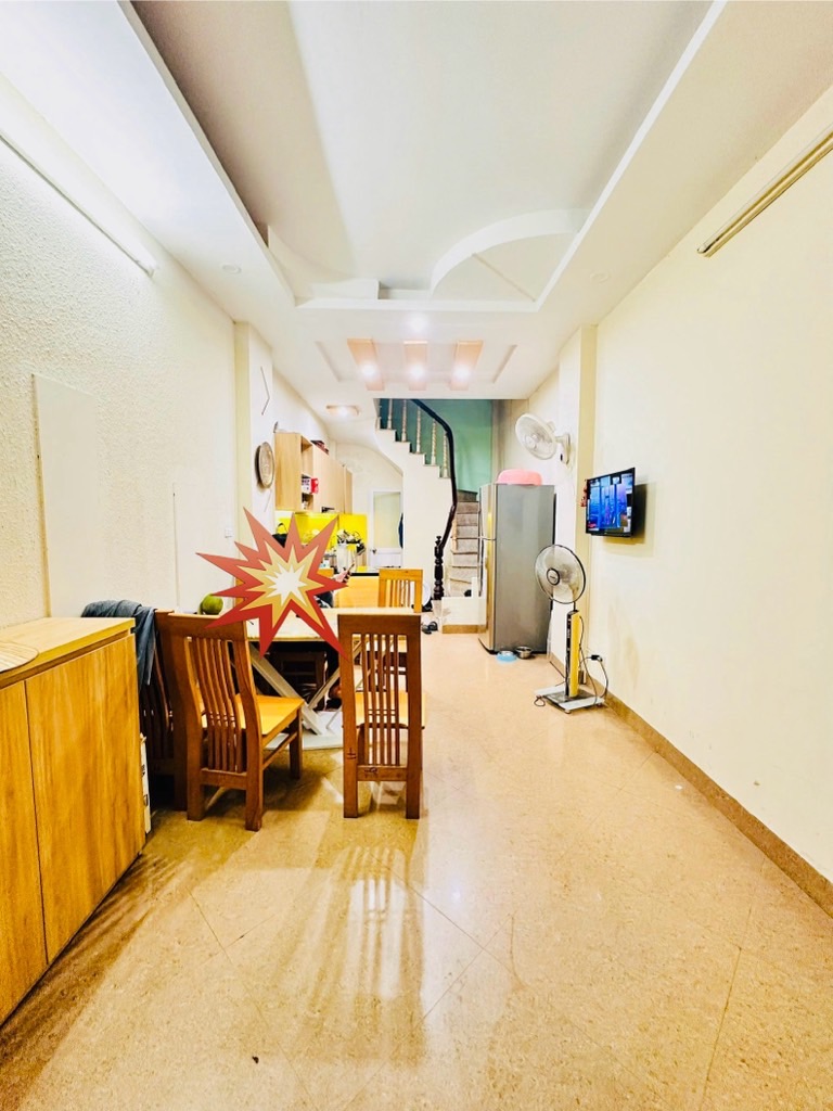  Bán nhà Yên Hoà, Cầu Giấy, ngõ thông 2 thoáng, 30m2, 5 tầng, chỉ 8.9 tỷ 